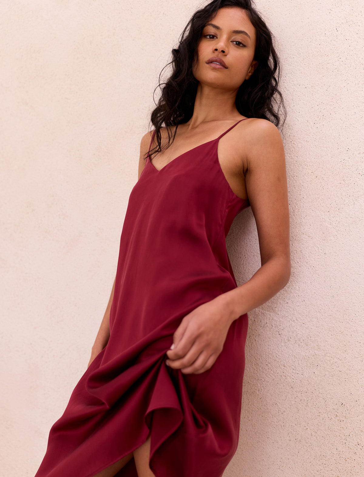 Michelle wearing the Audrey Washable Silk Slip Nightgown
[model: Michelle wears size S |  Height: 177cm/ 5’9” | Bust: 80cm | Waist: 62cm | Hips: 90cm]