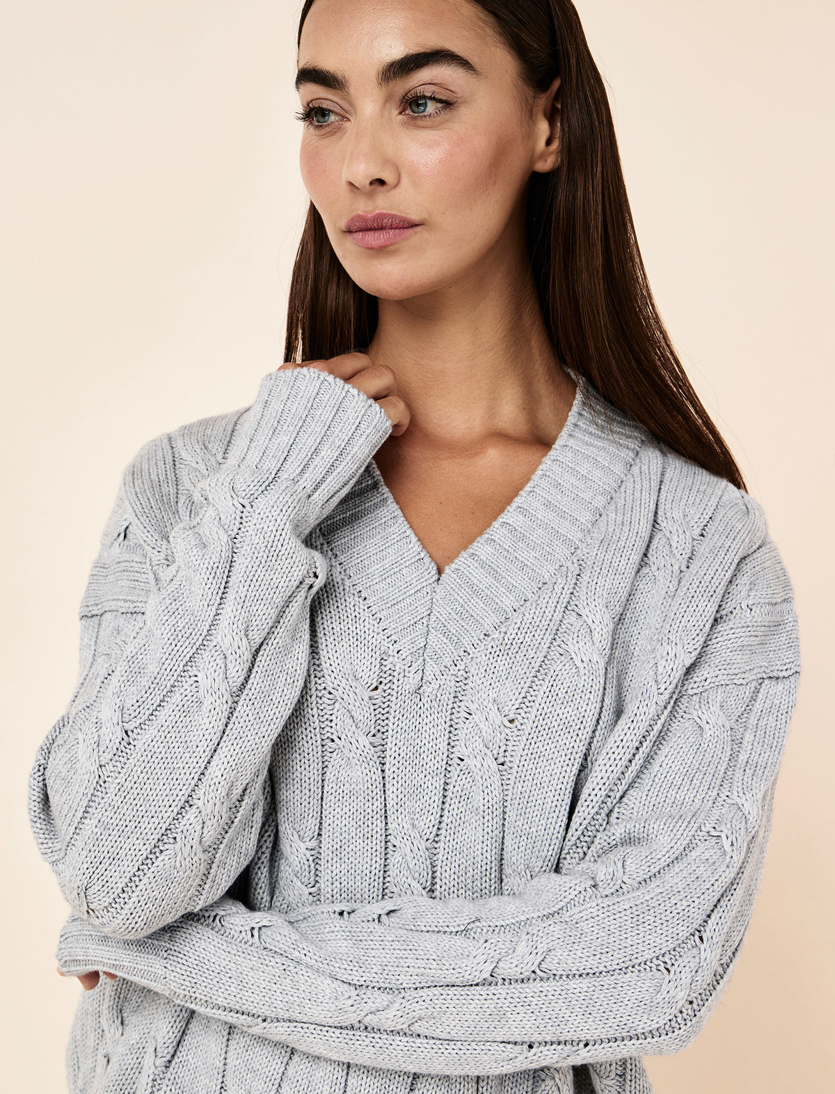 Cotton Cashmere Cable V-Neck Jumper