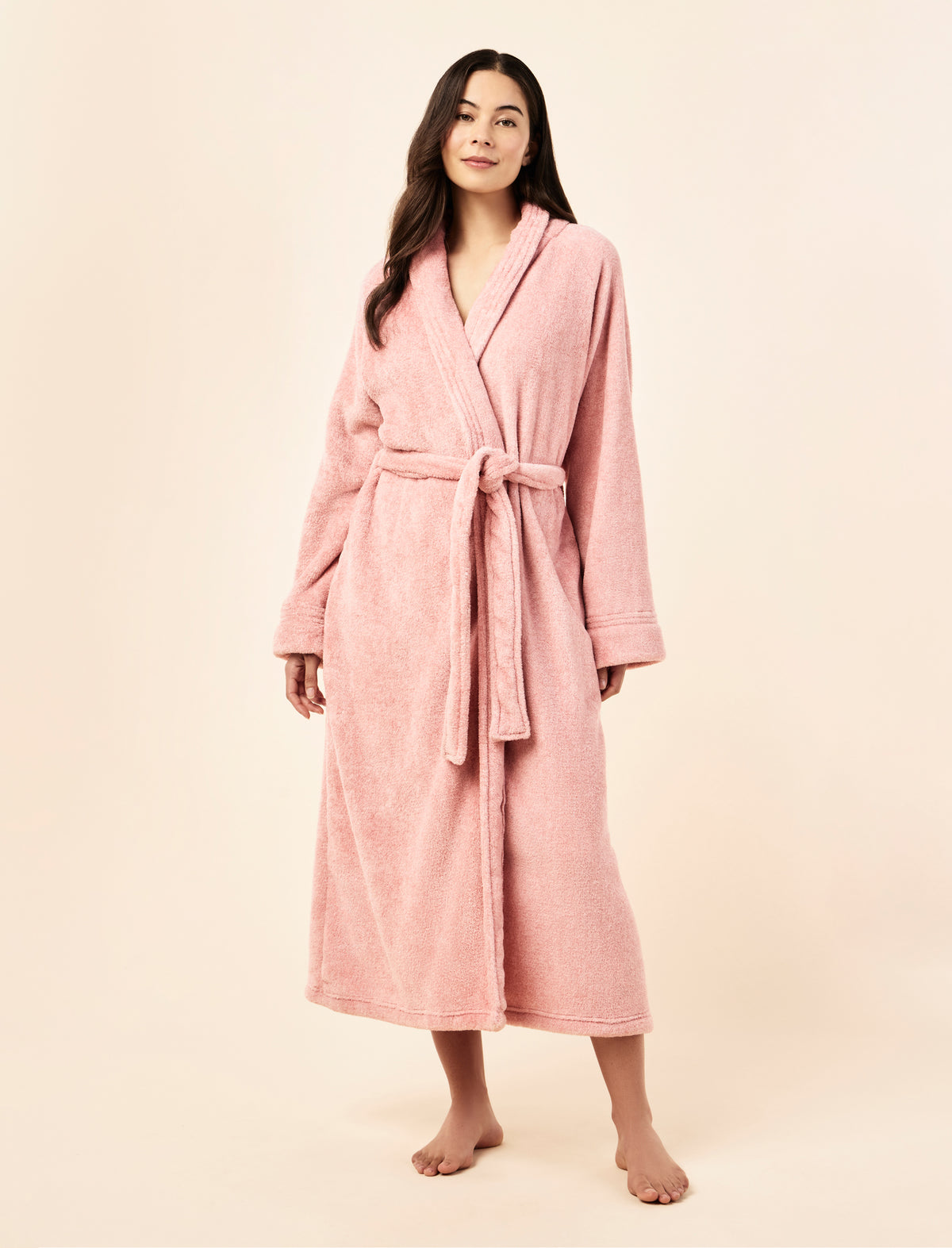 Sakura wearing the Long Plush Robe
[model: Sakura wears size S |  Height: 173cm/ 5’8” | Bust: 81cm | Waist: 64cm | Hips: 89cm]